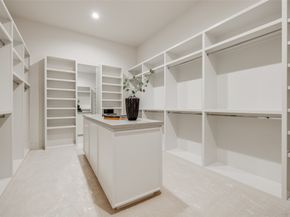 1701 BANKS Street, Houston TX 77098