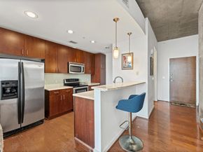 5925 Almeda Road 11315, Houston TX 77004