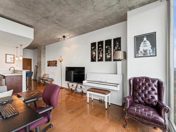 5925 Almeda Road 11315, Houston TX 77004