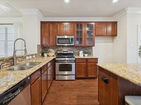 888 Fisher Street, Houston TX 77018