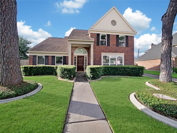 17618 Rustling Aspen Lane, Houston TX 77095