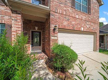 42 Ebony Oaks Place