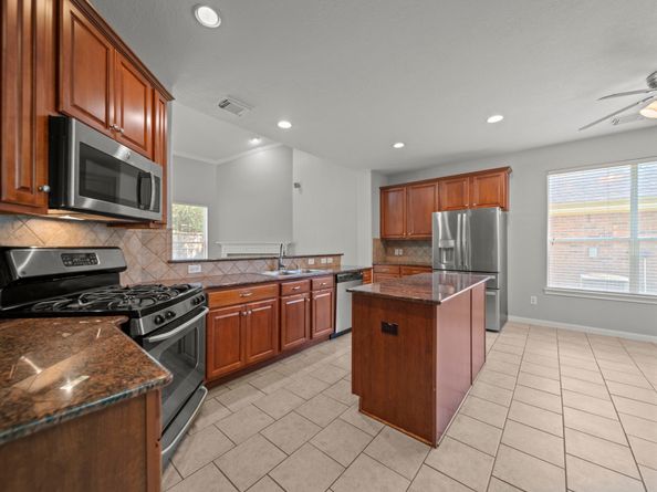 42 Ebony Oaks Place, The Woodlands TX 77382