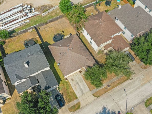 427 Remington Heights Drive, Houston TX 77073