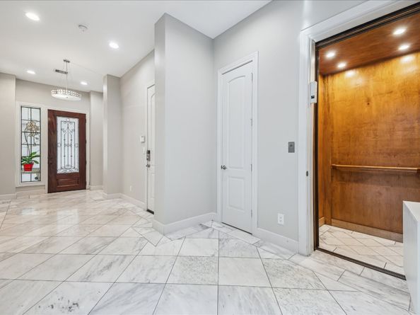 4715 Jackson Street, Houston TX 77004