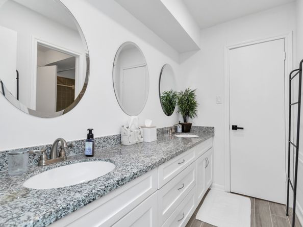 2718 Lazy Spring Drive, Houston TX 77080