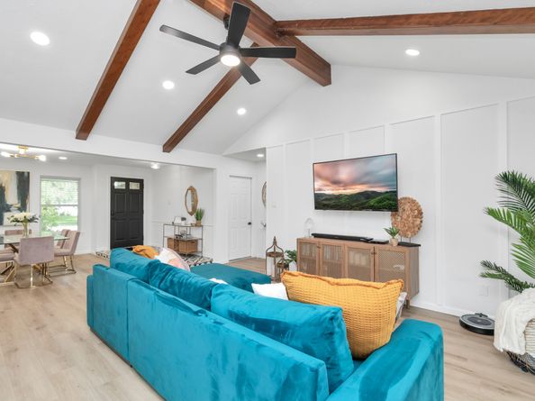 2718 Lazy Spring Drive, Houston TX 77080