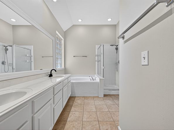 38 Wrens Song Place, The Woodlands TX 77382