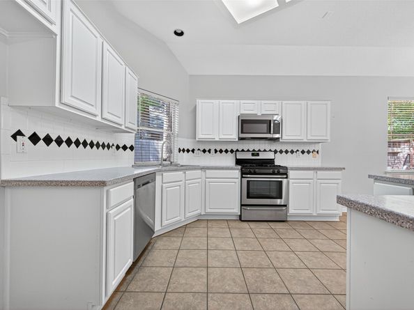 38 Wrens Song Place, The Woodlands TX 77382