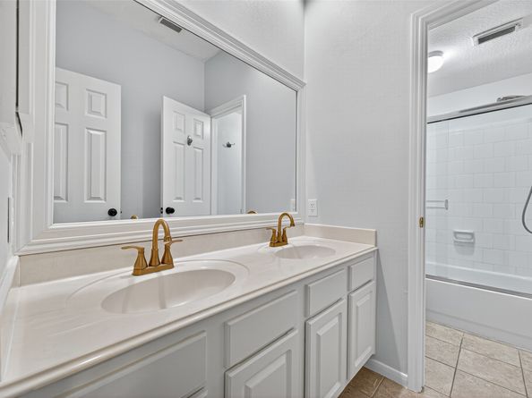 38 Wrens Song Place, The Woodlands TX 77382