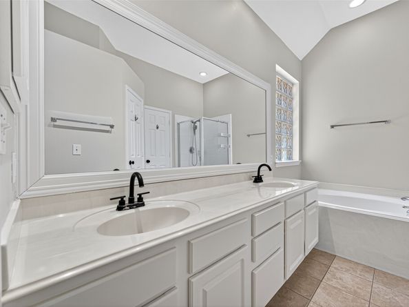 38 Wrens Song Place, The Woodlands TX 77382