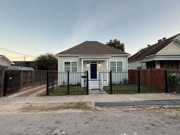 414 Marie Street, Houston TX 77009