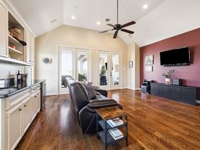 1305 W Bell Street, Houston TX 77019