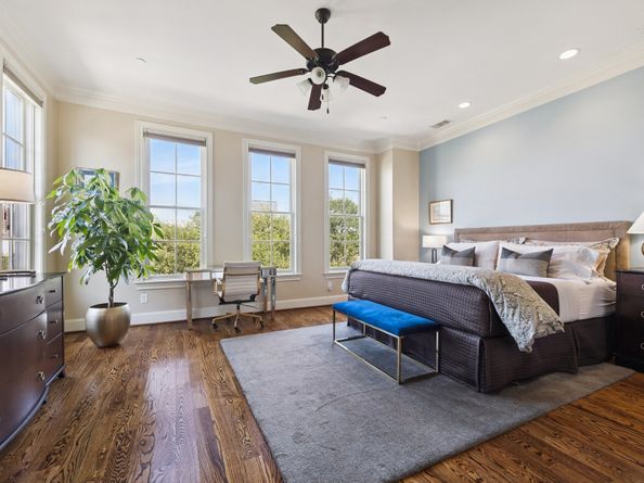 1305 W Bell Street, Houston TX 77019