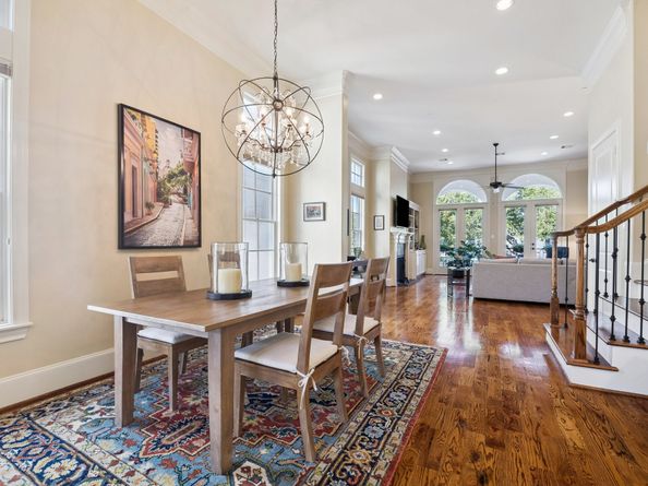 1305 W Bell Street, Houston TX 77019