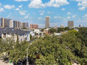 1305 W Bell Street, Houston TX 77019