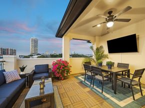 1305 W Bell Street, Houston TX 77019