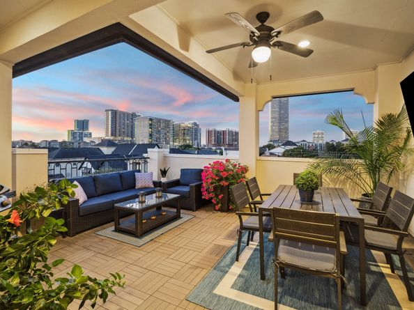 1305 W Bell Street, Houston TX 77019
