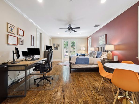1305 W Bell Street, Houston TX 77019