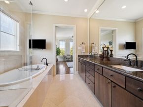 1305 W Bell Street, Houston TX 77019