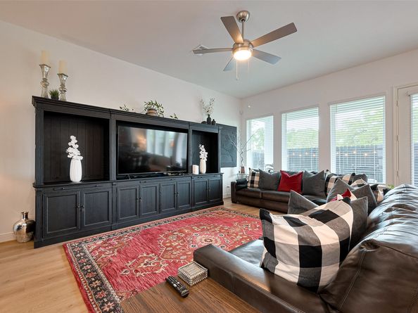 1615 Regents Gate Road, Houston TX 77055