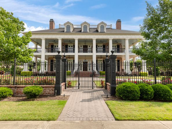 38 East Shore Drive, The Woodlands TX 77380