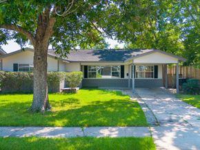 8527 Ridgepoint Drive, Houston TX 77055