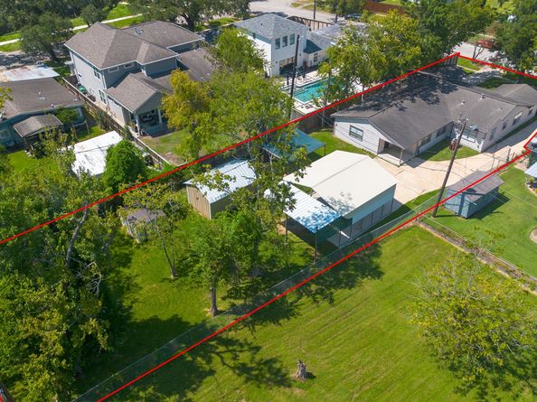 8527 Ridgepoint Drive, Houston TX 77055