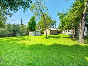 8527 Ridgepoint Drive, Houston TX 77055