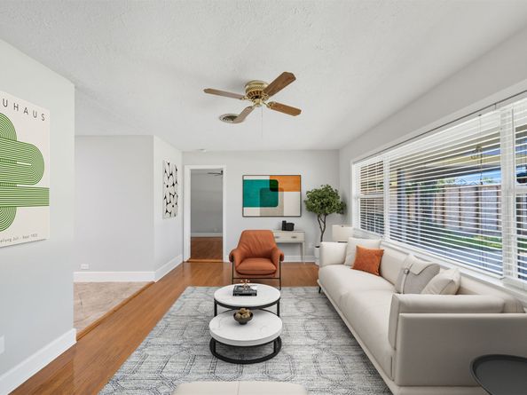 8527 Ridgepoint Drive, Houston TX 77055