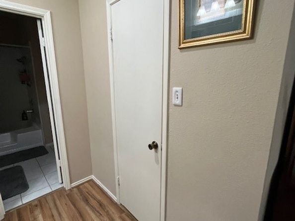 17585 Red Oak Drive 7585, Houston TX 77090