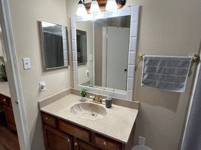 17585 Red Oak Drive 7585, Houston TX 77090