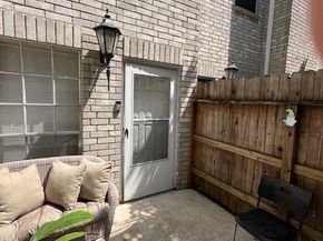 17585 Red Oak Drive 7585, Houston TX 77090