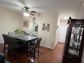 17585 Red Oak Drive 7585, Houston TX 77090