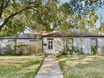10010 Burgoyne Road