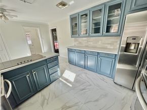 10010 Burgoyne Road, Houston TX 77042