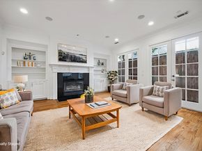 3234 Pemberton Circle Drive, Houston TX 77025