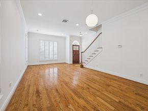 3234 Pemberton Circle Drive, Houston TX 77025