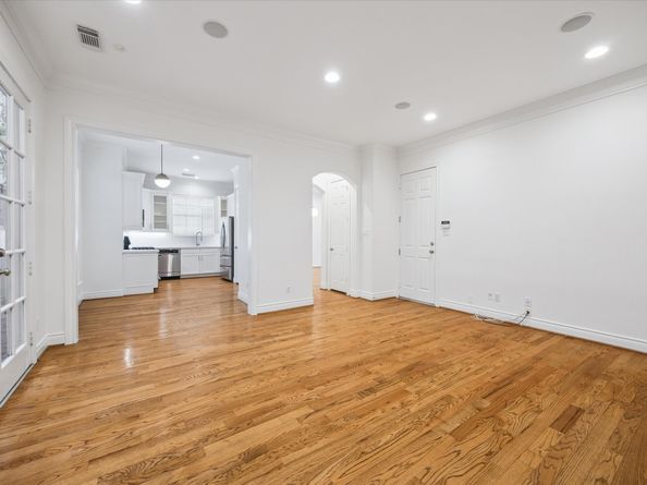 3234 Pemberton Circle Drive, Houston TX 77025