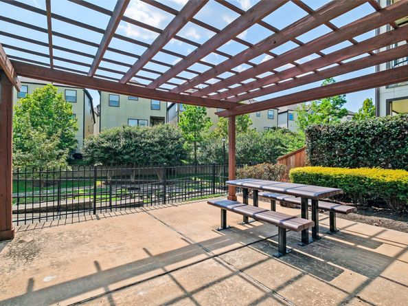 12255 Oxford Crescent Circle, Houston TX 77082