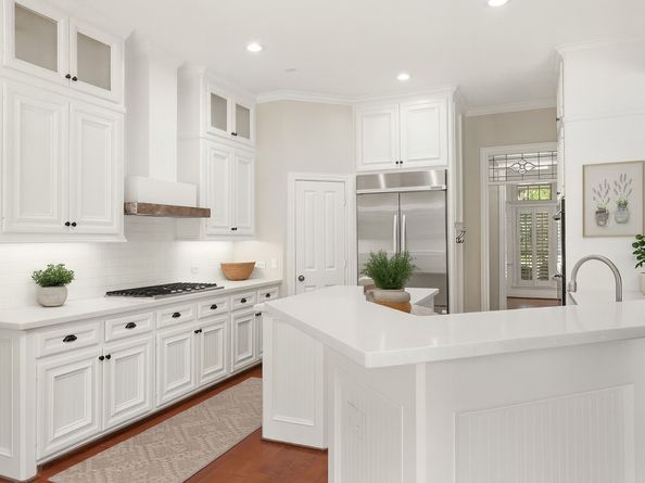 14 E THYMEWOOD Place, The Woodlands TX 77382