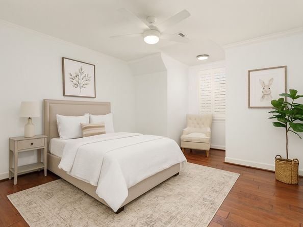 14 E THYMEWOOD Place, The Woodlands TX 77382