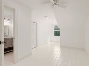 14 E THYMEWOOD Place, The Woodlands TX 77382
