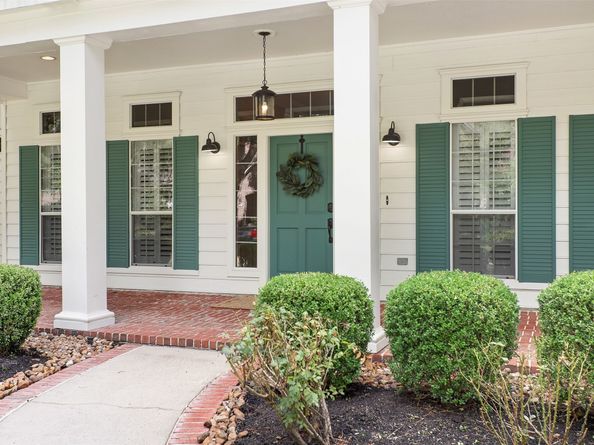 14 E THYMEWOOD Place, The Woodlands TX 77382