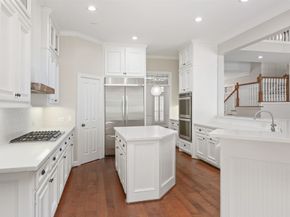 14 E THYMEWOOD Place, The Woodlands TX 77382