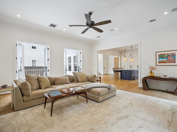 1819 Arlington Street, Houston TX 77008