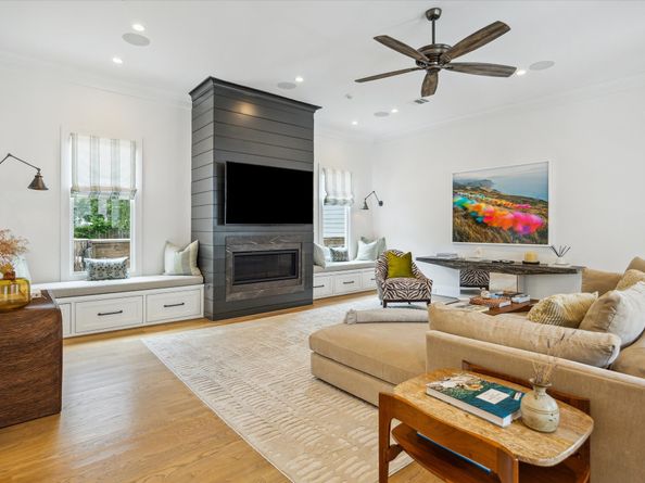 1819 Arlington Street, Houston TX 77008
