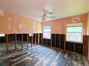 12925 Harvey Lane, Houston TX 77013