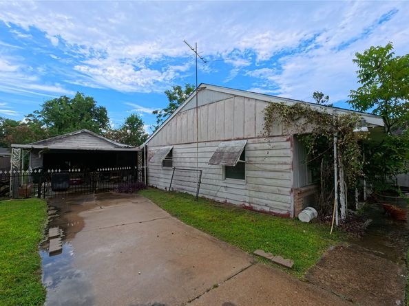 12925 Harvey Lane, Houston TX 77013