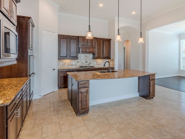 9319 Taylor Cliff Lane, Cypress TX 77433
